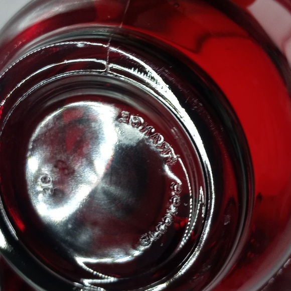 Vintage ARCOROC LUMINARC FRANCE RUBY RED TEA CUPS SAUCERS - 4 Sets - Picture 5 of 6